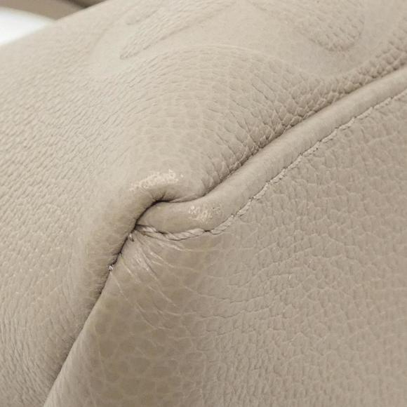 Louis Vuitton Monogram Empreinte Grand Palais MM M45833 Handbag - Picture 2 of 7